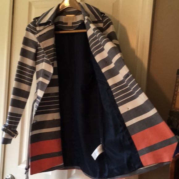 Michael Kors trench coat - Picture 7 of 8